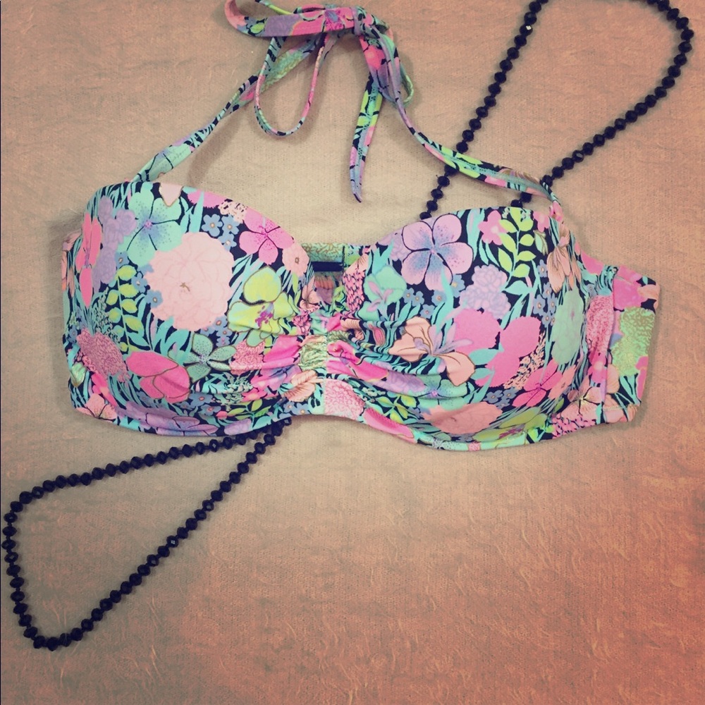 Victoria’s Secret Swimsuit Bandeau Bikini Top